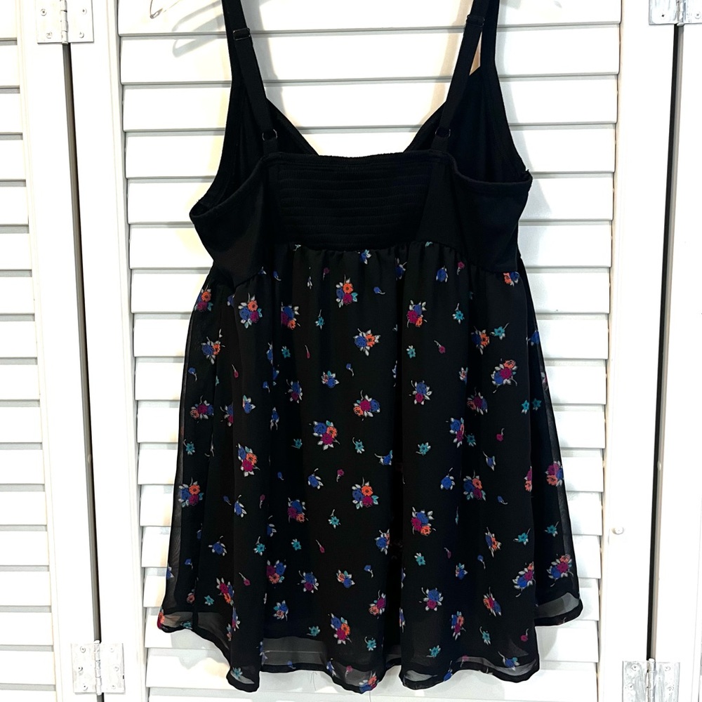 Torrid Black Floral Adjustable Shoulder Tank Blouse - Picture 3 of 8
